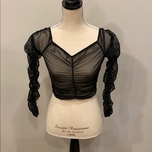 Long sleeve crop top